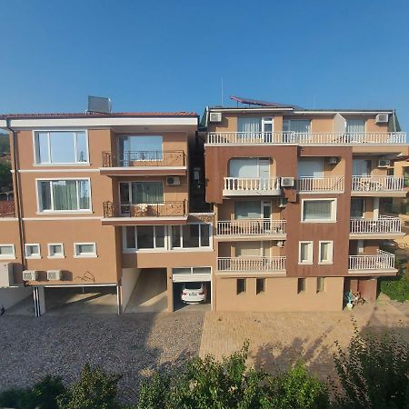 Guest House Rona - Free Parking And Sea View Sveti Vlas Exterior foto