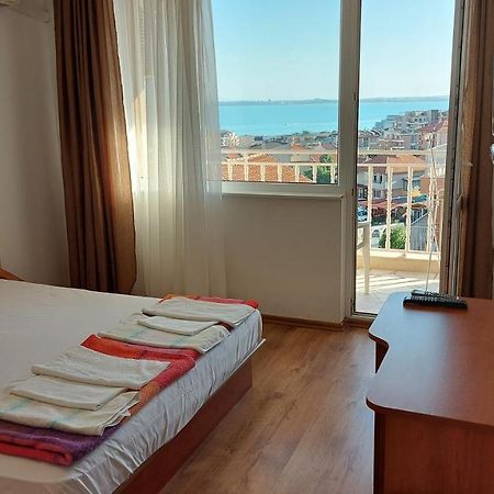 Guest House Rona - Free Parking And Sea View Sveti Vlas Exterior foto