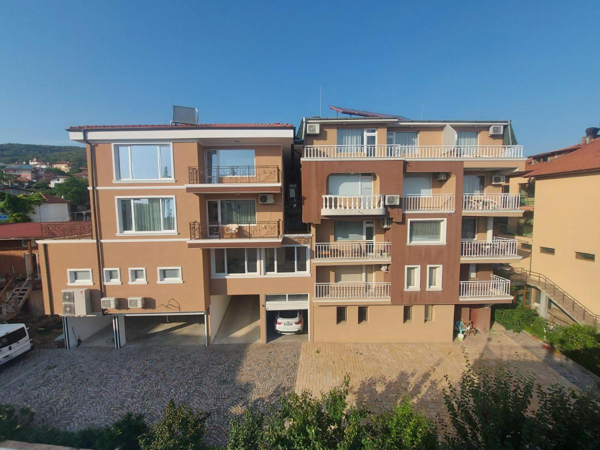 Guest House Rona - Free Parking And Sea View Sveti Vlas Exterior foto