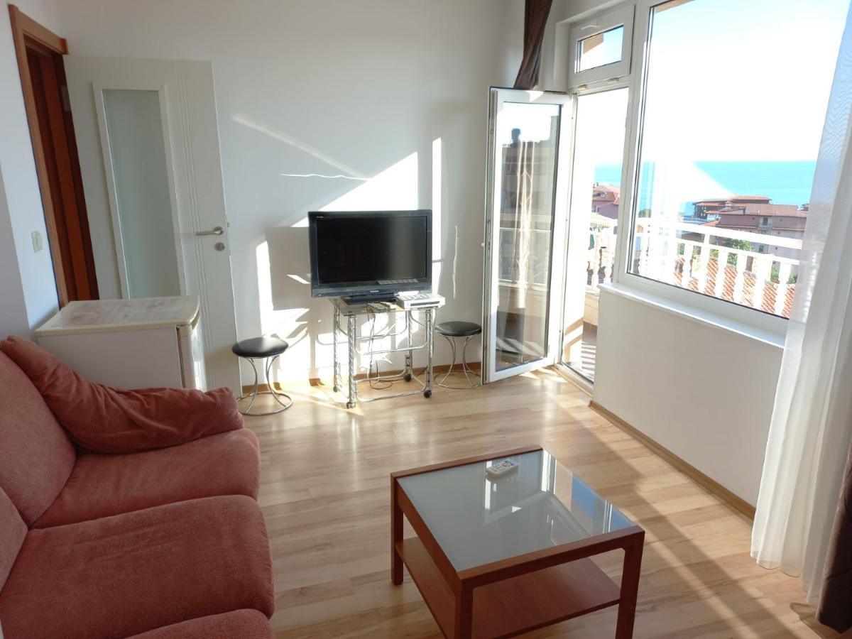 Guest House Rona - Free Parking And Sea View Sveti Vlas Exterior foto