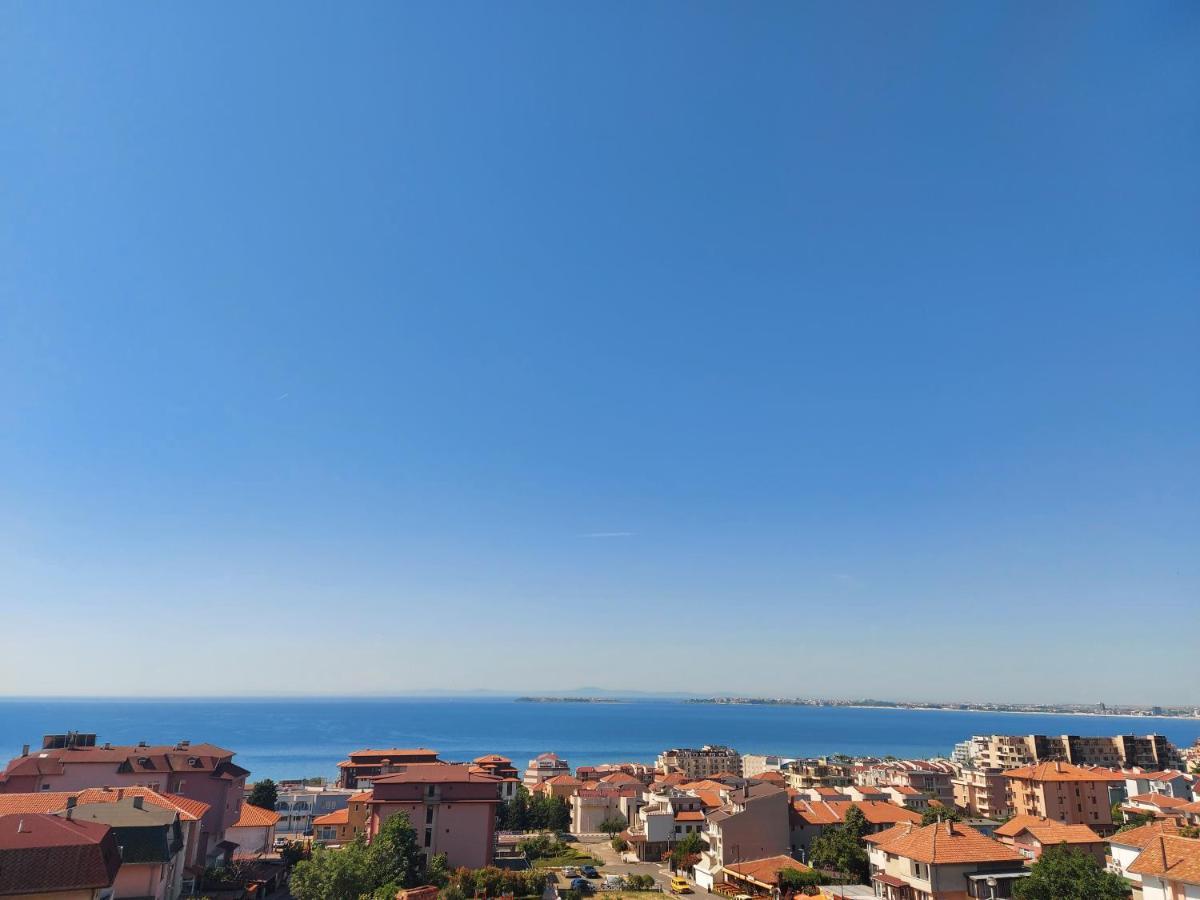 Guest House Rona - Free Parking And Sea View Sveti Vlas Exterior foto