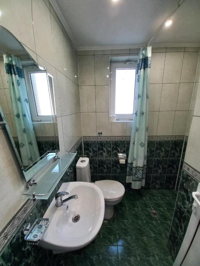 Guest House Rona - Free Parking And Sea View Sveti Vlas Exterior foto