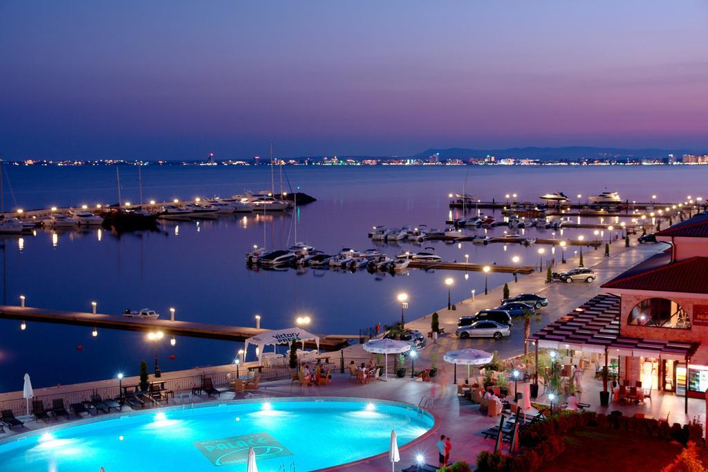 Guest House Rona - Free Parking And Sea View Sveti Vlas Exterior foto