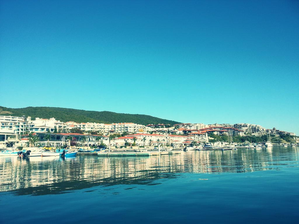 Guest House Rona - Free Parking And Sea View Sveti Vlas Exterior foto